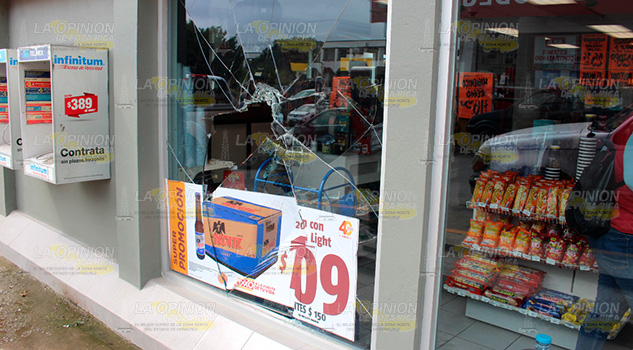 Intentan asaltar céntrico comercio en Pueblo Viejo Intentan asaltar céntrico comercio en Pueblo Viejo