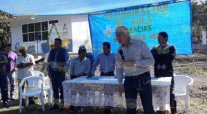Alcalde inaugura aula en Nuevo Paso Real