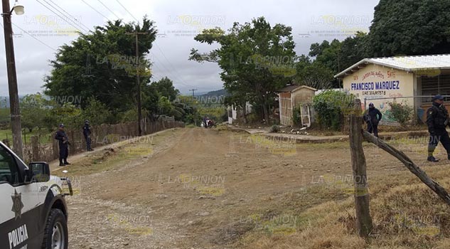 Refuerzan seguridad en escuelas de Cerro Azul