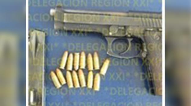 Dos detenidos por portación de arma y drogas en Cordoba