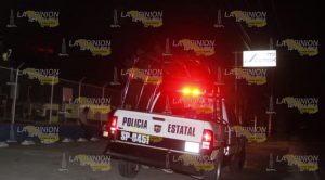 Hallan taxi desvalijado y con huellas de violencia el la colonia Villas de las Flores