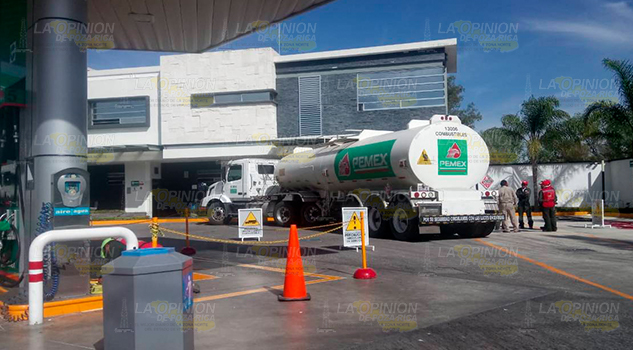 El país no enfrenta desabasto, avanza Pemex en el suministro de combustible en estados afectados