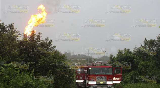 Pánico en la Miguel Hidalgo, arde quemador en la batería 2 de PEMEX