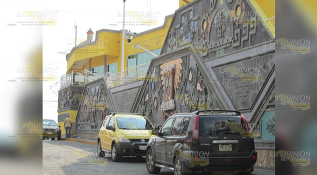 Tihuatecos, sin educación vial ¡No respetan el Reglamento!