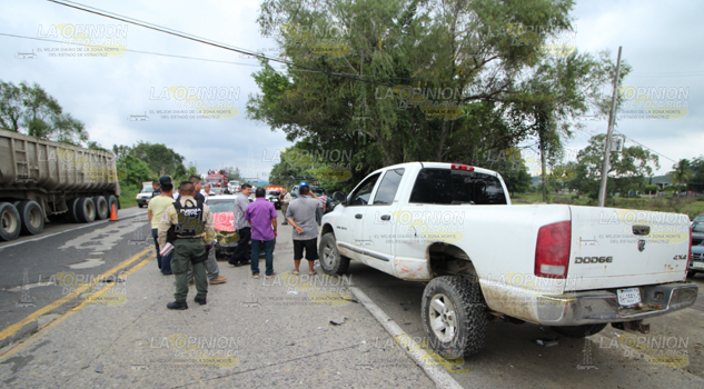 Cinco personas lesionadas en brutal choque en la carretera Tihuatlán-Poza Rica