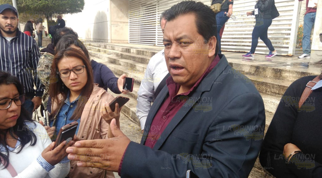 Denuncian ante FGE a policías de Perote