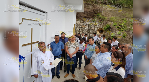 Dona San Rafael terreno para su iglesia