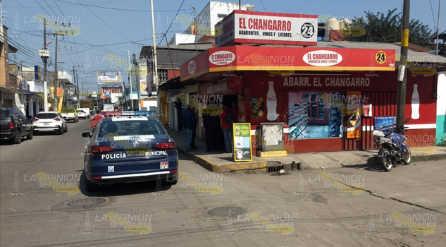 Con pistola en mano roban en un negocio de la zona centro de Martínez de la Torre