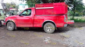 Ejército y Policía Estatal aseguran camionetas con garrafas de gasolina de dudosa procedencia