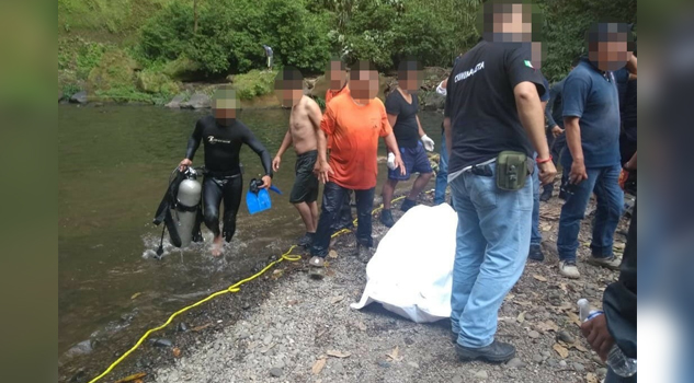 Rescata Fuerza Civil cuerpo de joven ahogado, en Teocelo
