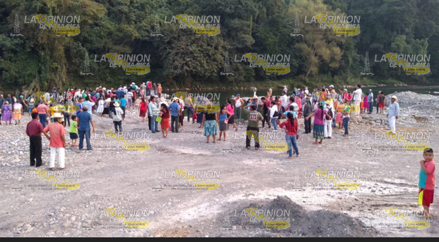 Personal de CONAGUA realizó un recorrido en el río Ajajalpan para tomar evidencia e investigar la licitación para la explotación del material petreo