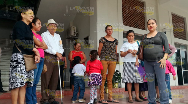 Construirían aula en plena calle a falta de apoyo en Naranjos Construirían aula en plena calle a falta de apoyo en Naranjos