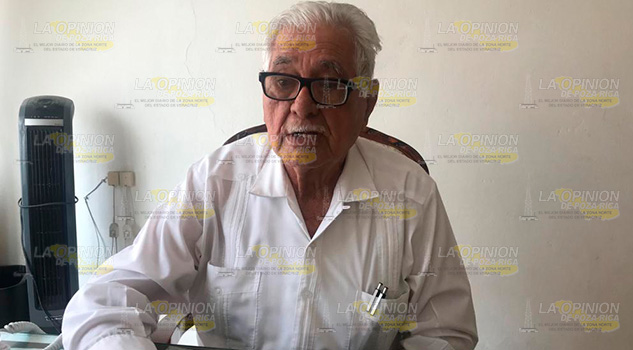 Dan crédito a citricultores en Tihuatlán Dan crédito a citricultores en Tihuatlán