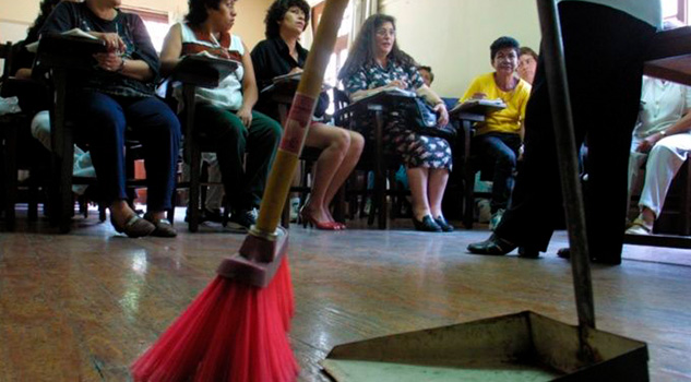 Establecerán salario mínimo para trabajadoras domésticas