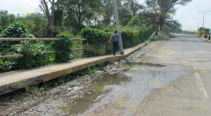 Fuga de agua causa daños en Cerro Azul Fuga de agua causa daños en Cerro Azul