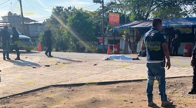 Hombre muere atropellado en la ciudad de Lázaro Cardenas Hombre muere atropellado en la ciudad de Lázaro Cardenas