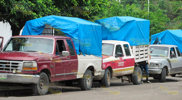 Irregular el transporte mixto rural en Cerro Azul Irregular el transporte mixto rural en Cerro Azul