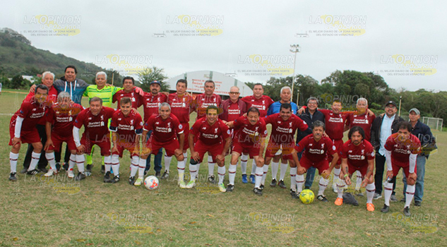 Jubilados Sección 30: Legendarios futbolistas con ritmo goleador Jubilados Sección 30 Legendarios futbolistas con ritmo goleador