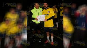 NOCHE DE CAMPEONES NOCHE DE CAMPEONES