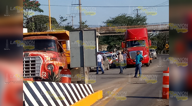 Caos vial y malestar por cierre del puente Jolopo de Álamo