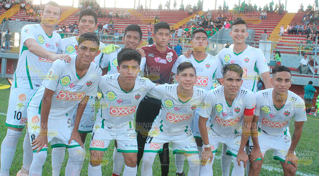 Petroleros de Poza Rica viaja a Xalapa