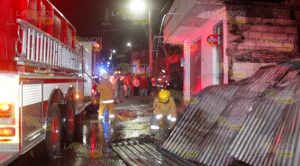 Terror por incendio de una vivienda en Poza Rica Terror por incendio de una vivienda en Poza Rica