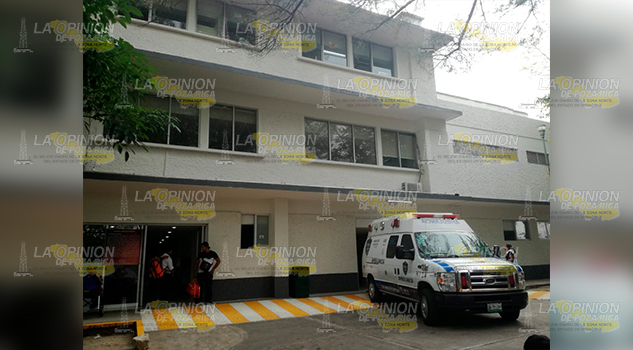 Bebé grave al caer de una silla en Tuxpan