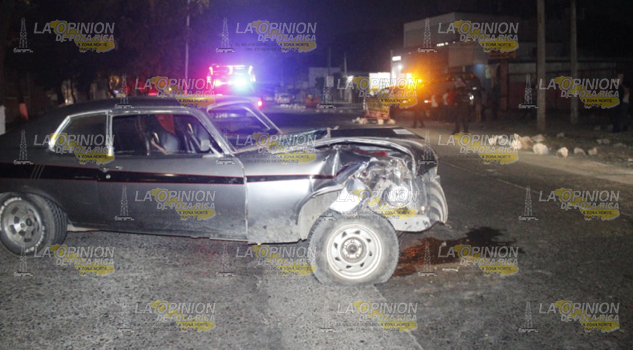 Espectacular choque por alcance en la Lázaro Cárdenas; no hubo lesionados. Choque en garibaldi