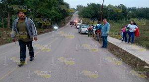 Ruletero se impacta con motociclista