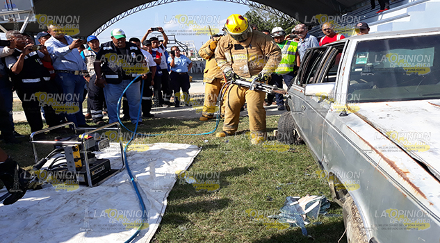 Capacitan a socorristas y bomberos de Álamo
