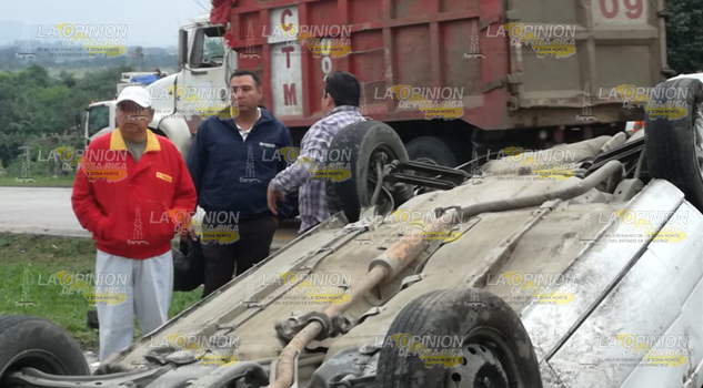 Doble accidente en la autopista; dos personas quedaron heridas