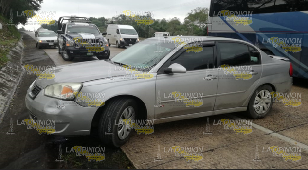 Doble accidente en la autopista; dos personas quedaron heridas