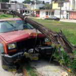 ¡Derriba poste de teléfono!