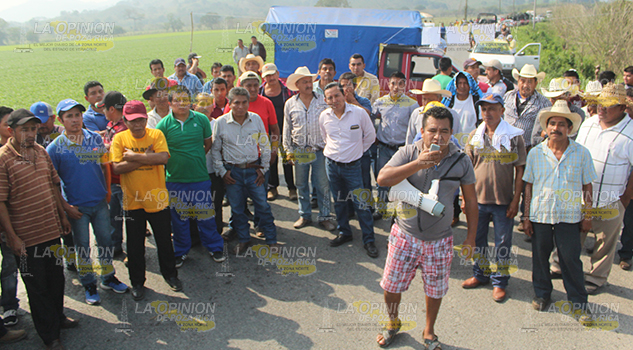 Exigen freno de explotación al río Tecolutla