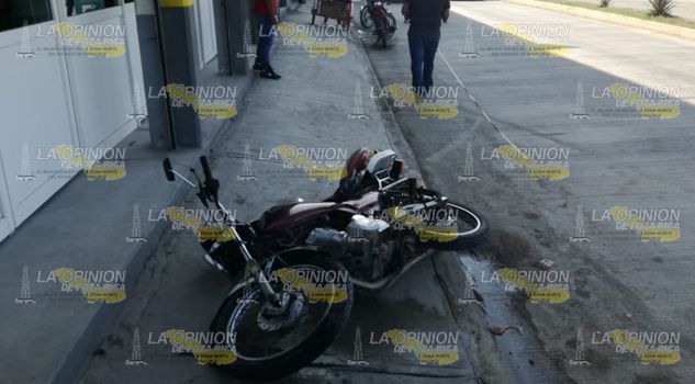 Derribado por veloz automóvil sobre el libramiento Adolfo López Mateos de Tuxpan