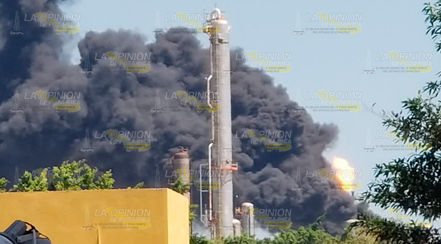 ¡Explota toma clandestina entre Huauchinango y Ahuazotepec! ¡Explota toma clandestina entre Huauchinango y Ahuazotepec!