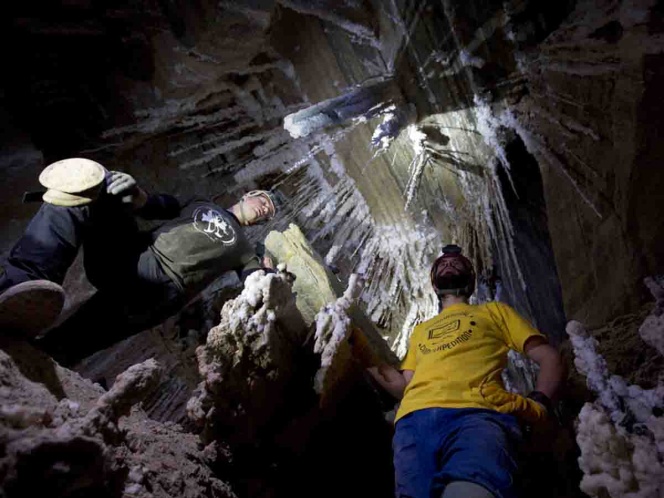 Descubren en Israel mayor cueva de sal del mundo
