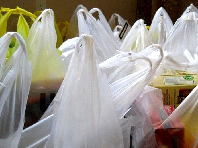 Prohíben bolsas de plástico y popotes en Guerrero