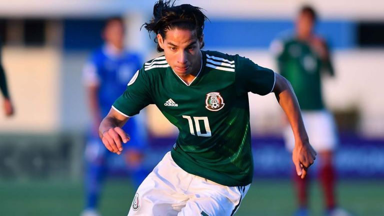 Tata Martino convocara a Lainez para fecha FIFA