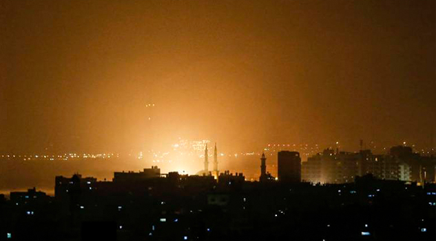 Cohetes disparados desde Gaza activan las alarmas en Tel Aviv; Israel ataca en represalia