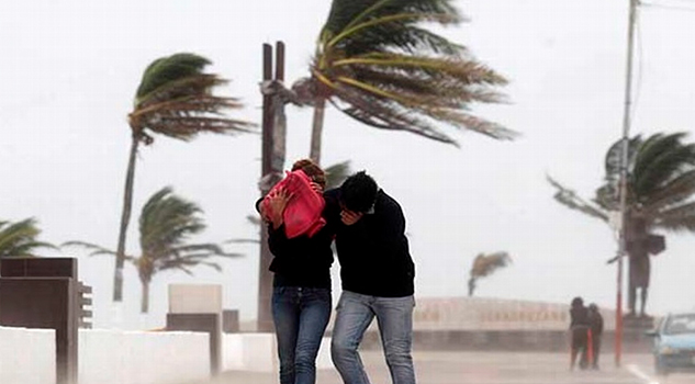 Hoy sábado las rachas alcanzarán los 75 km/hora; hasta el martes persistirá el "norte"