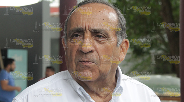 Alcalde de Poza Rica garantiza seguridad en desfile Alcalde de Poza Rica garantiza seguridad en desfile