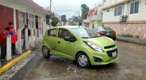 No hace alto en cruce Tuxpan y provoca choque No hace alto en cruce Tuxpan y provoca choque