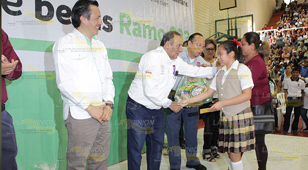 Total respaldo a la educación
