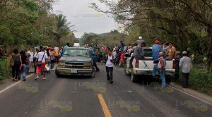 Habitantes de Morgadal bloquean la carretera Matamoros - Puerto Juárez Habitantes de Morgadal bloquean la carretera Matamoros - Puerto Juárez