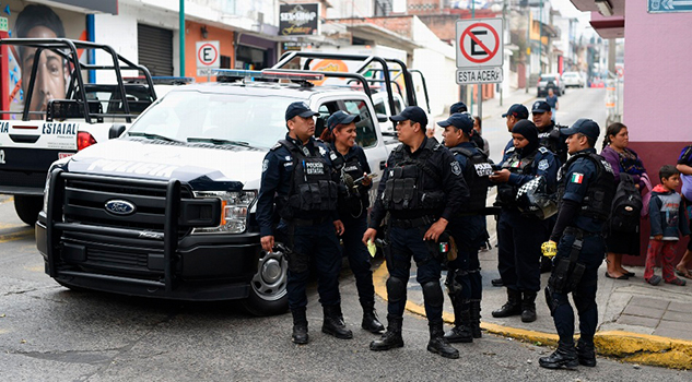 Inseguridad en Xalapa exige cuando menos contar con mil 200 policías: Regidor Inseguridad en Xalapa exige cuando menos contar con mil 200 policías: Regidor