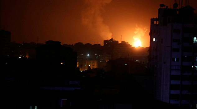 Israel bombardea Gaza tras el disparo de cohetes contra la región de Tel Aviv Israel bombardea Gaza tras el disparo de cohetes contra la región de Tel Aviv