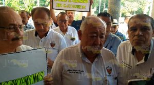 Jubilados de la Sección 30 de Poza Rica, necesitan su medicamento Jubilados de la Sección 30 de Poza Rica, necesitan su medicamento