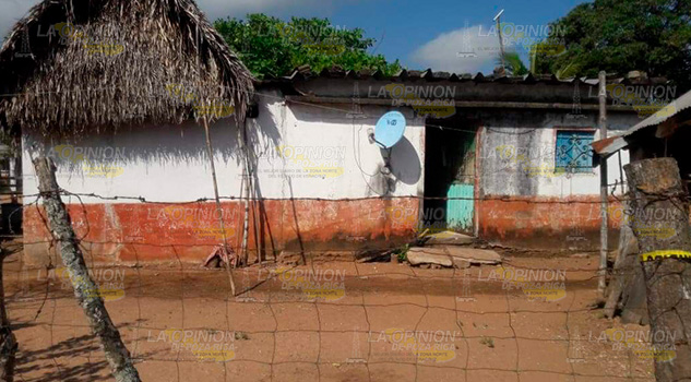 Masacran a madre e hijo en comunidad de Acayucan Masacran a madre e hijo en comunidad de Acayucan