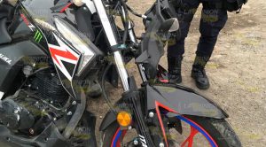 Motociclista esquiva pipa en la Tuxpan - Poza Rica y derrapa Motociclista esquiva pipa en la Tuxpan - Poza Rica y derrapa